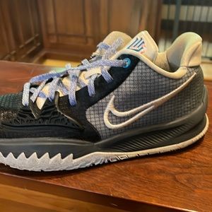 Basketball shoes Kyrie Low 4 Black Rattan (no box)